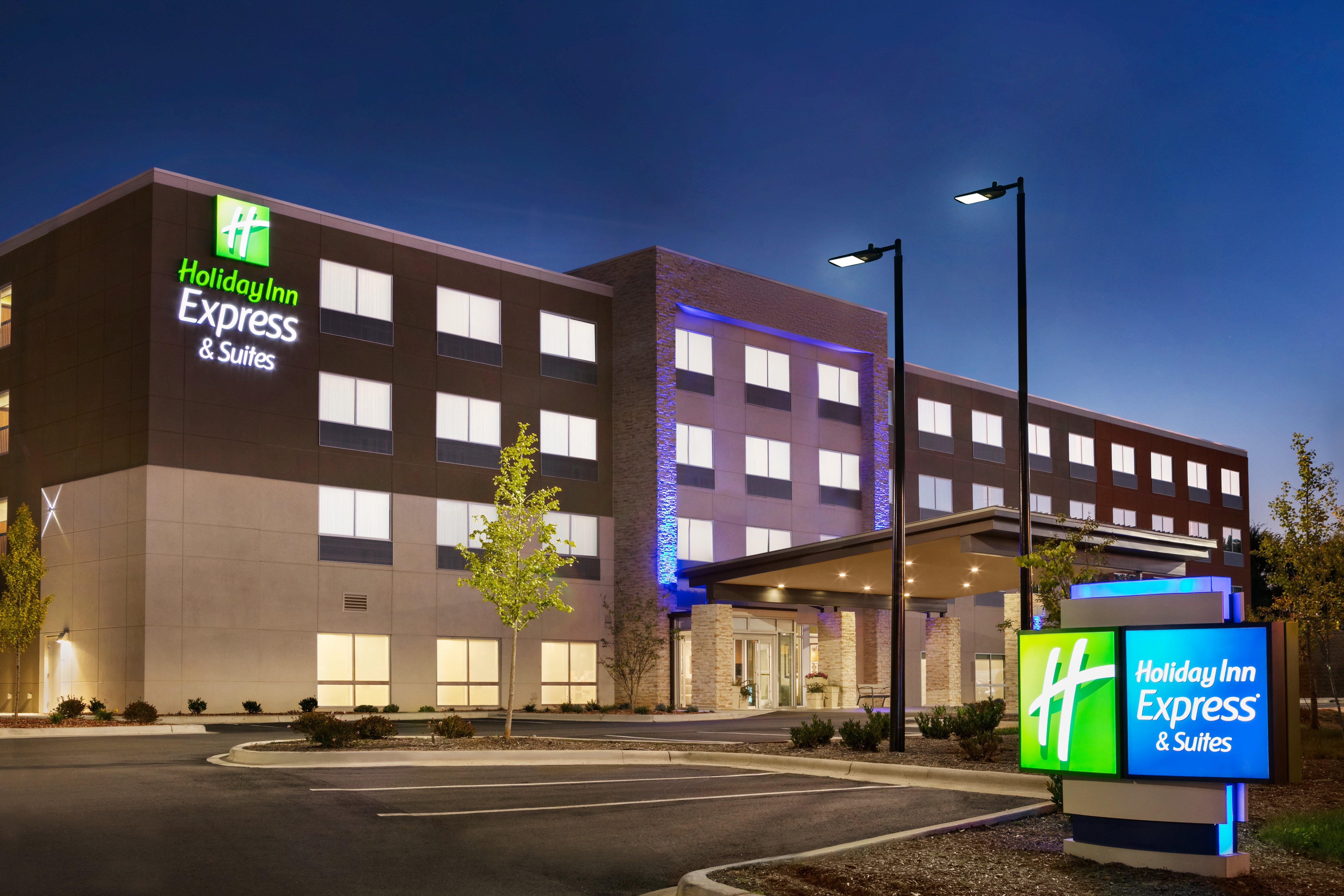 Holiday Inn Express & Suites Salisbury By Ihg Exterior foto