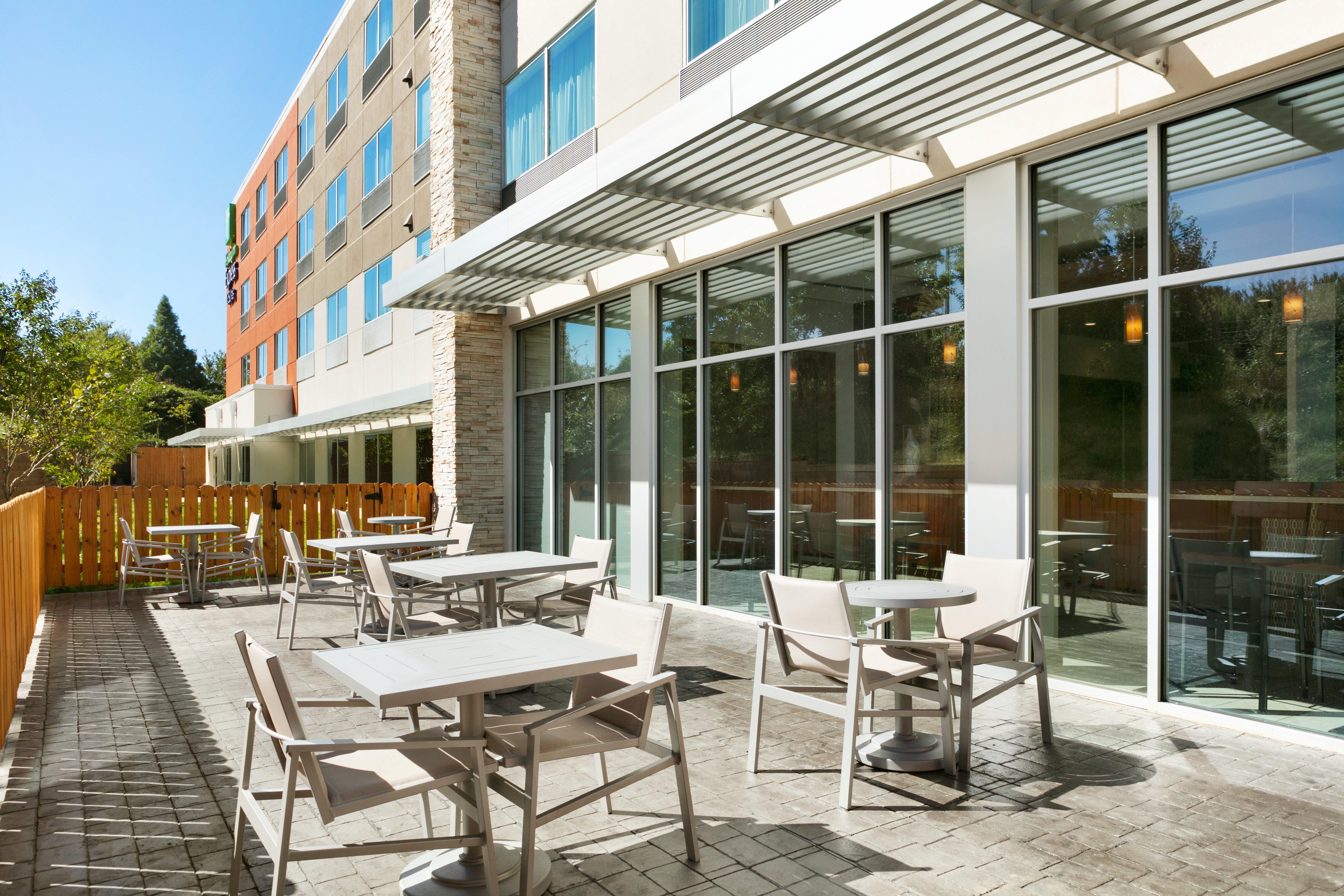 Holiday Inn Express & Suites Salisbury By Ihg Exterior foto